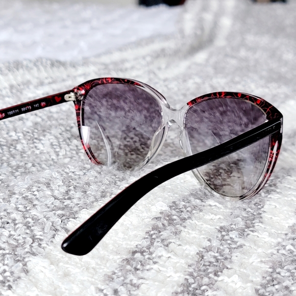 🆕️ Vogue Cat-Eye Sunglasses - Picture 2 of 6